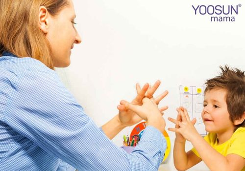 Cách nhận biết trẻ tự kỷ qua tiếng khóc