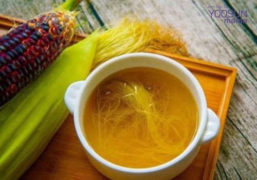 Uống nước râu ngô giảm cân