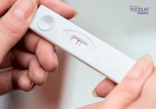 Chửa ngoài dạ con thử que có lên không