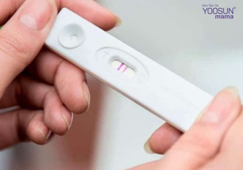 que thử 2 vạch vẫn có kinh