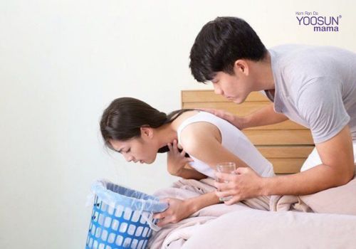 Bị nghén chồng là gì
