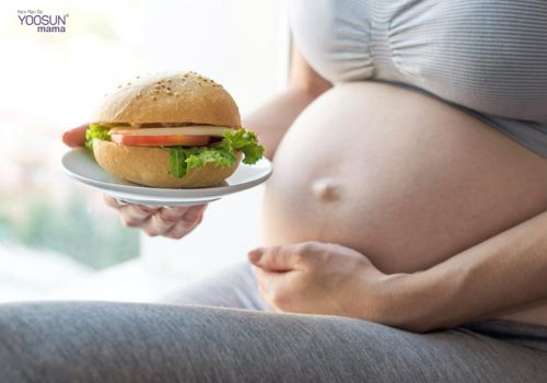 Bà bầu nghén mặn sinh con gì