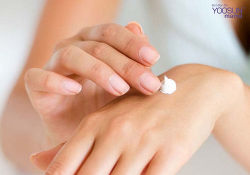 kem retinol trị rạn da