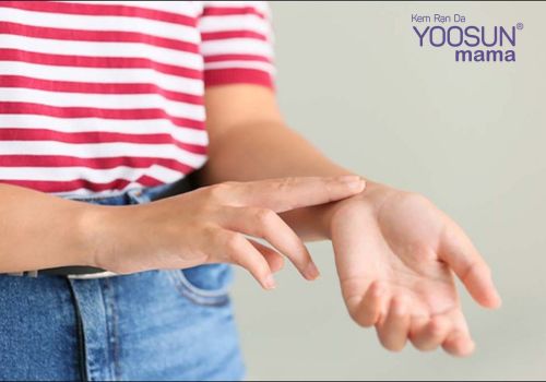 Cách nhìn cổ tay biết có thai 