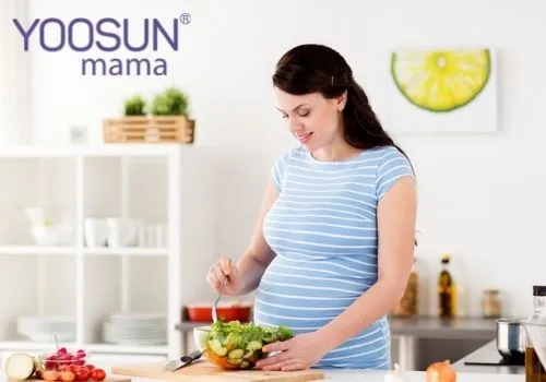 Bà bầu bị rạn da bụng phải làm sao