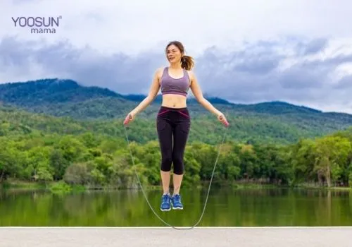 Tập nhảy dây giảm mỡ bụng dưới