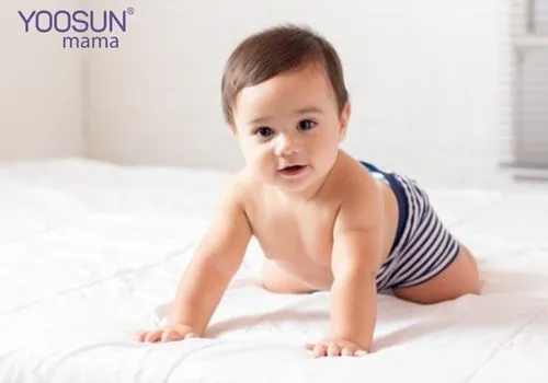 em bé không biết bò